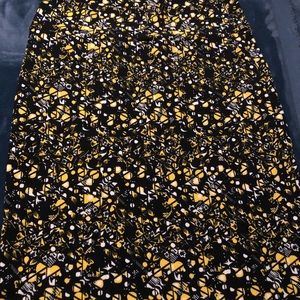 LuLaRoe 2x Cassie Skirt Black and Yellow Abstract